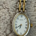 Vintage Seiko Two-Tone Ladies Watch – Oval Roman Numeral Dial